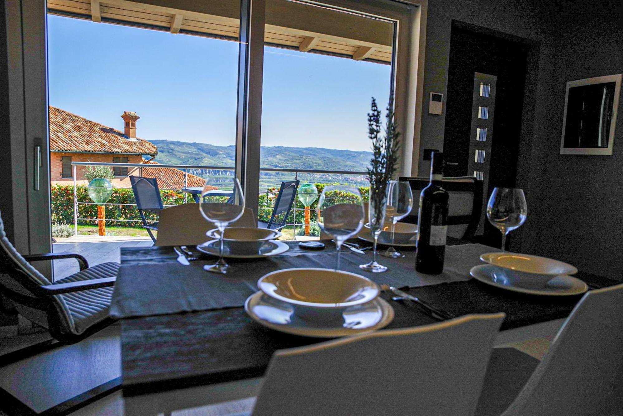 Vista Langhe - Cerratohouses Guarene Buitenkant foto