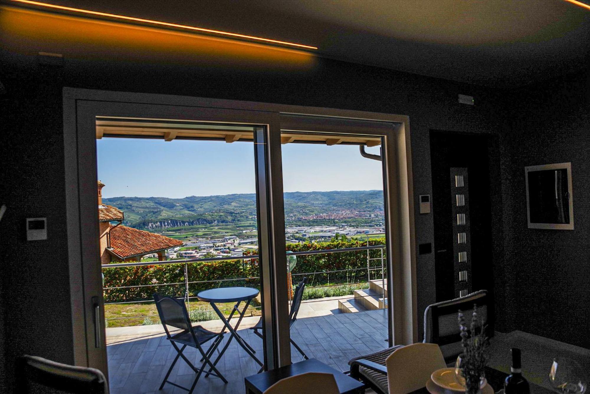 Vista Langhe - Cerratohouses Guarene Buitenkant foto